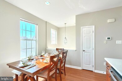 8302 Stansbury Lake Dr, Baltimore, MD 21222 - photo 7