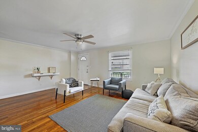 1030 Foxchase Ln, Essex, MD 21221 - photo 4