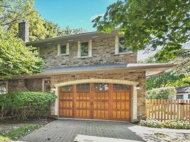 510 E 8th Ave, Naperville, IL 60563 - photo 2