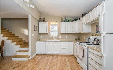 400 E Division St, Colfax, IA 50054 - photo 3