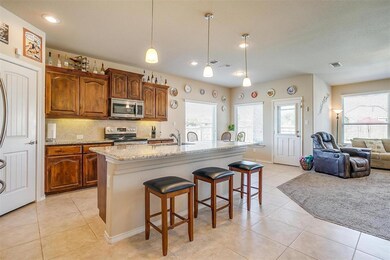 1017 Katherine Rd, Weatherford, TX 76087 - photo 5