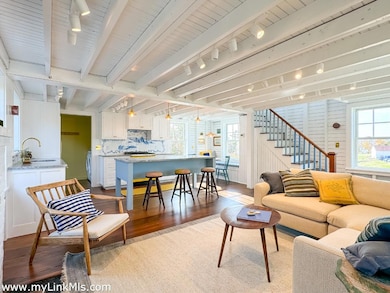 10 Mollys Way, Chilmark, MA 02535 - photo 3