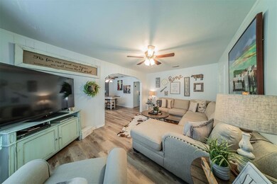 314 W Russell St, Weatherford, TX 76086 - photo 4