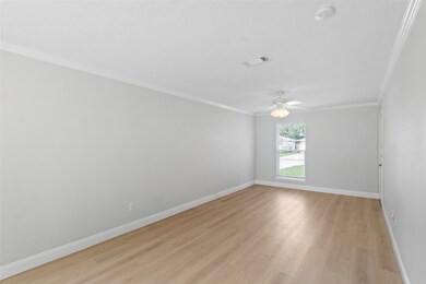 16706 Forest Bend Ave, Friendswood, TX 77546 - photo 3