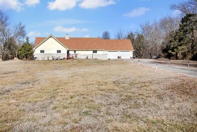 4203 Main St, Parsons, KS 67357 - photo 2