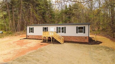 1975 Carl Fox Rd, Taylorsville, NC 28681 - photo 3