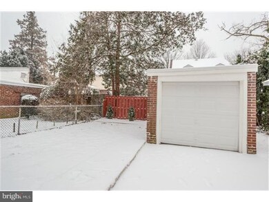 286 Braddock Ave, Lansdowne, PA 19050 - photo 3