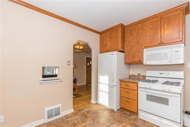 2615 61st St, Des Moines, IA 50322 - photo 7