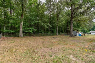 558 Petty St, Petersburg, VA 23805 - photo 3