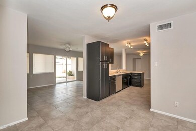 Kitchen & Dinning
