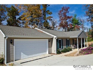 Front view with garage