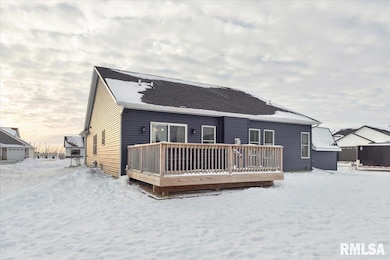 512 W Meadow Ln, Walcott, IA 52773 - photo 3