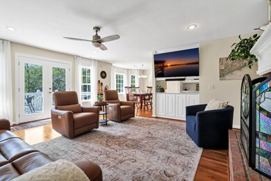 photo edisto living room five