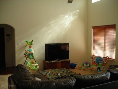 108 Park Cir, Bloomfield, NM 87413 - photo 2