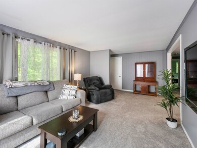 1427 Woodstock Rd, White River Junction, VT 05001 - photo 3