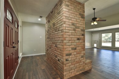 219 Tall Pines Dr, Magnolia, TX 77354 - photo 3