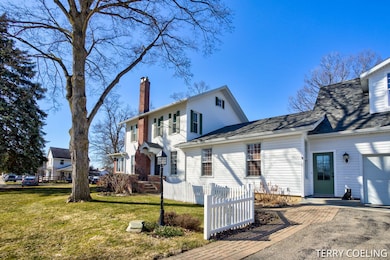 7-web-or-mls-2527-sherwood-st-sw