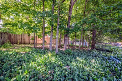 849 Woodland Hills Rd, Batavia, IL 60510 - photo 2