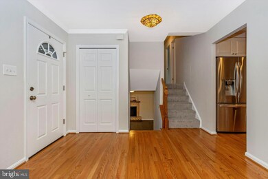 1 Blackburn Ct, Burtonsville, MD 20866 - photo 2
