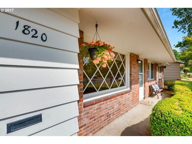 1820 SW Wellington Ave, Portland, OR 97225 - photo 3