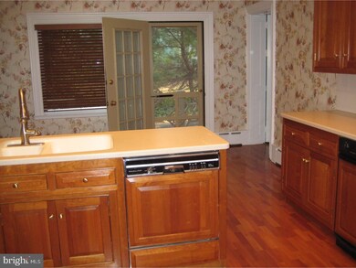 43 Chestnut St unit 1ST FL, Haddonfield, NJ 08033 - photo 4