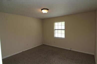 5516 Royal St, Crestview, FL 32539 - photo 4