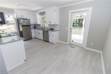 2216 Lane Rd, Greensboro, NC 27408 - photo 4