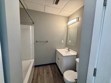 5 Pleasant St unit 203, Worcester, MA 01609 - photo 7