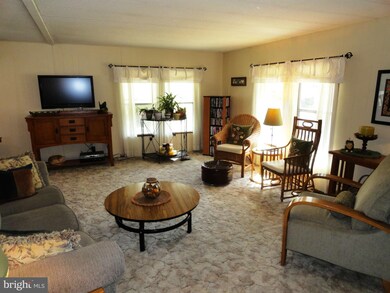 316 Berts Dr, Lothian, MD 20711 - photo 4