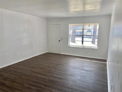 722 N Taylor St, Gainesville, TX 76240 - photo 5