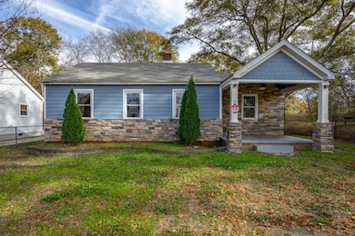 10 Spruce St, Greenville, SC 29611 - photo 2