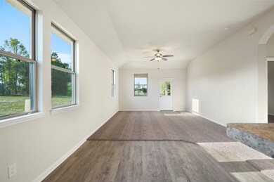 11048 Patriot Ct, Cleveland, TX 77328 - photo 6