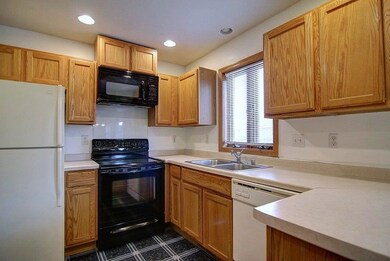 665 Windward Way, Oregon, WI 53575 - photo 5