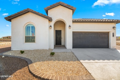 874 Harpendem Dr, Horizon City, TX 79928 - photo 4