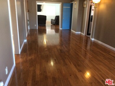 Hwd. floors