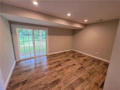 35 Shirley Ln, South Kingstown, RI 02879 - photo 7