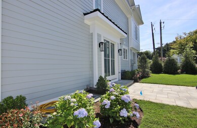 32 Le Grande Ave unit B2, Greenwich, CT 06830 - photo 6