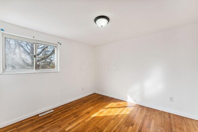 18-web-or-mls-1851-somerset-ct-e