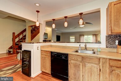 749 Saint Michaels Dr, Bowie, MD 20721 - photo 5