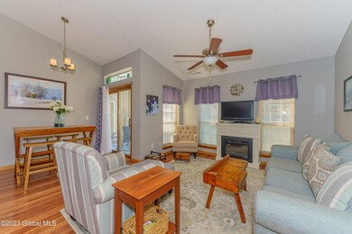123 Hampton Place Blvd, Troy, NY 12180 - photo 5