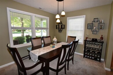 612 Willow Ln, Columbus, IN 47203 - photo 6