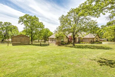 117 Overton Ridge Cir, Weatherford, TX 76088 - photo 3
