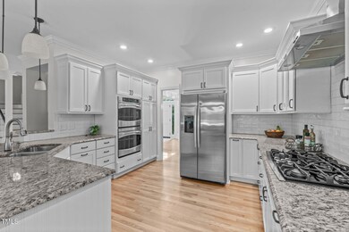 116 N Fern Abbey Ln, Cary, NC 27518 - photo 4