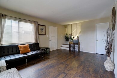 4267 N 68th Ln unit 504, Phoenix, AZ 85033 - photo 4