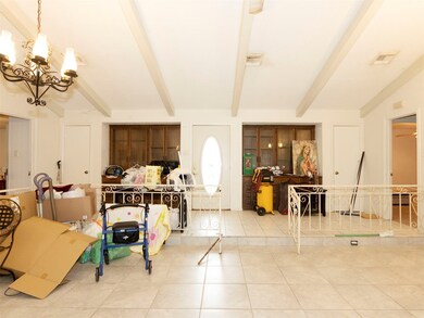 7710 Streamside Dr, Houston, TX 77088 - photo 5