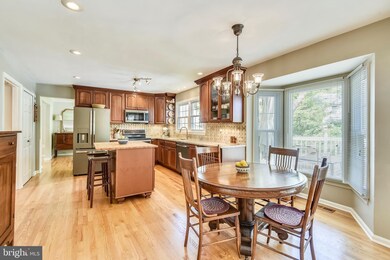 15043 Holleyside Dr, Dumfries, VA 22025 - photo 4