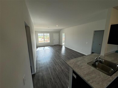 1412 Ellie Ct, Shawnee, OK 74804 - photo 5