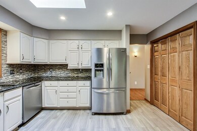 541 N Oriole Ave, Griffith, IN 46319 - photo 5