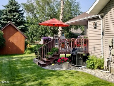 319 22nd Ave NE, Jamestown, ND 58401 - photo 4