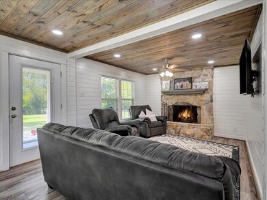 5374 Hwy 103w, Lufkin, TX 75904 - photo 6